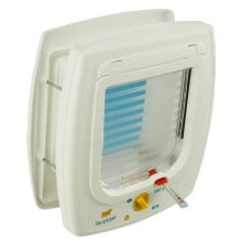 Ferplast Swing 7 Set White дверцята для собак і кішок з магнітом біла, 22,5x10,4x25,2 см