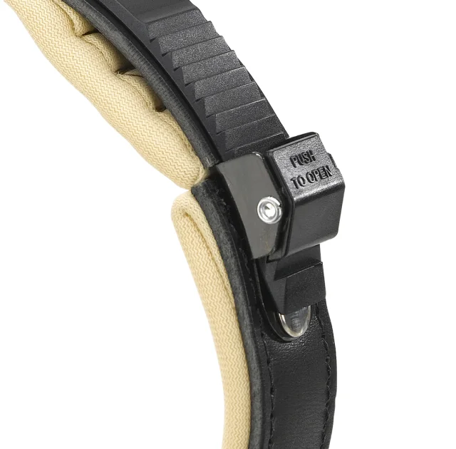 Шкіряний нашийник з металевими аплікаціями Giotto Luxor Black C25 / 49 для собак, A: 45 ÷ 49 см - B: 25 мм