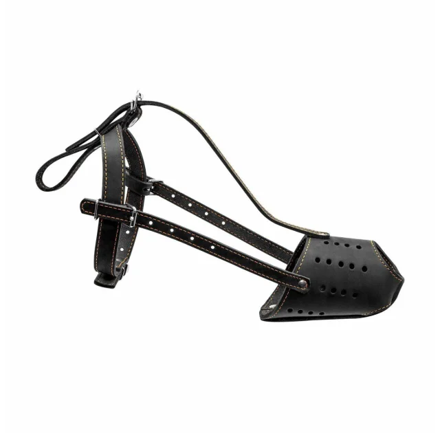 Намордник 654 для доберманів, твердий, чорний