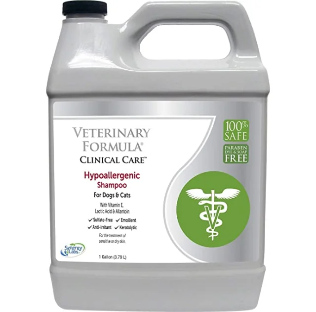 Шампунь Veterinary Formula Clinical Care Hypoallergenic Shampoo, для собак и кошек, гипоаллергенный, 3.8 л