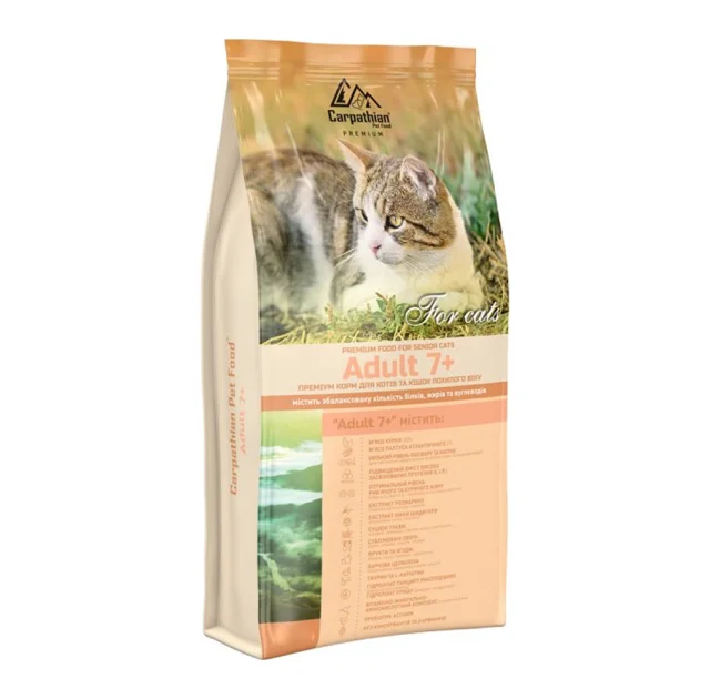 Сухий корм Carpathian Pet Food Adult 7+ для котів та котів похилого віку, з куркою, 12 кг