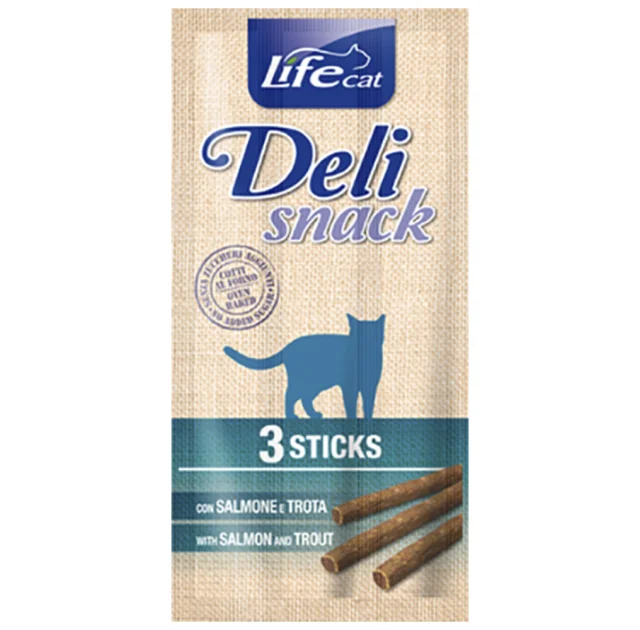 Лакомство LifeCat DeliSnack Sticks Salmon And Trout для кошек от 4 месяцев, с лососем и форелью, 15 г