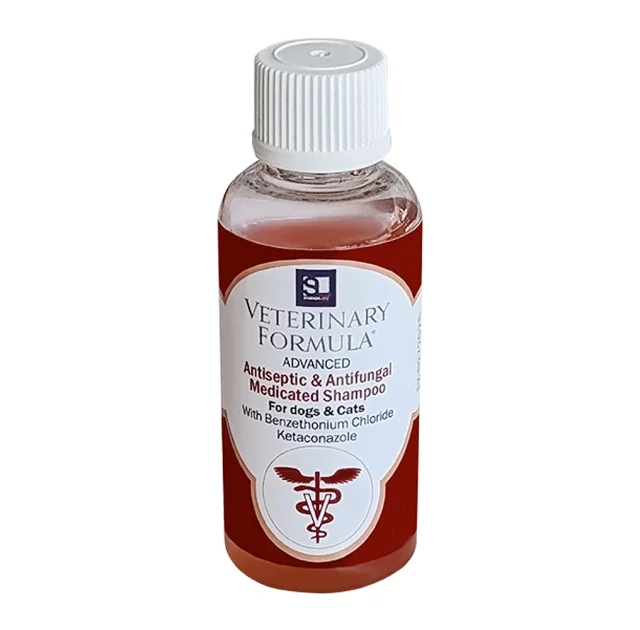 Шампунь Veterinary Formula Antiseptic & Antifungal Shampoo бензетоній і кетоконазол, для собак і котів, 45 мл