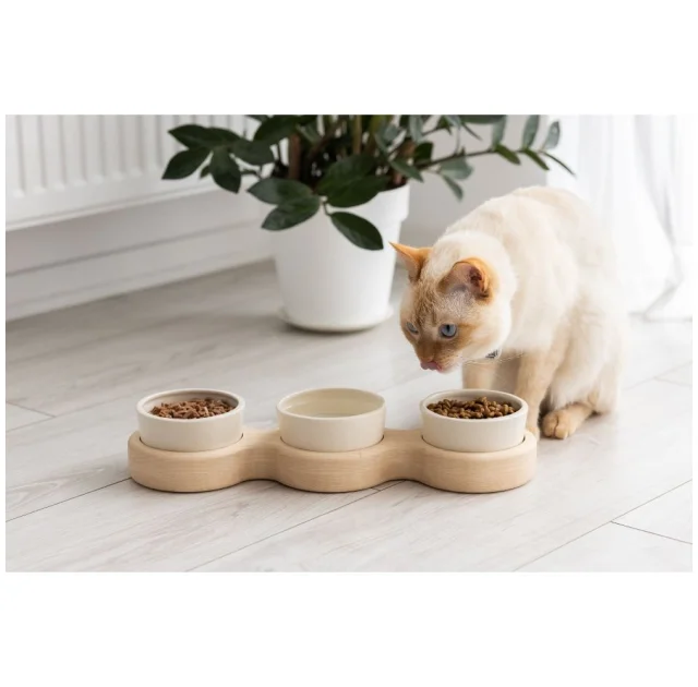 Миски PetJoy для собак та котів, на підставці, біло-бежеві, 3×0.25 л, 43×13×7 см