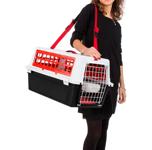 Переноска с ремнём Ferplast Carrier Atlas 10 Trendy Plus для кошек и собак, красно-белая, 48.5×32.5×29 см