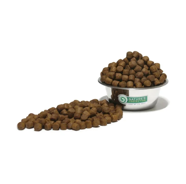 Сухой корм Natures Protection Large Cat для кошек крупных пород, 1.5 кг