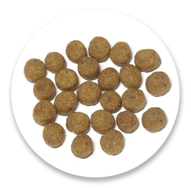 Сухой корм Natures Protection Sterilised Adult для стерилизованных котов, 400 г