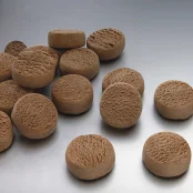 Лакомства MERA Lamm&Reis Taler для собак, монетки с ягненком и рисом, 3.5 см, 10 кг